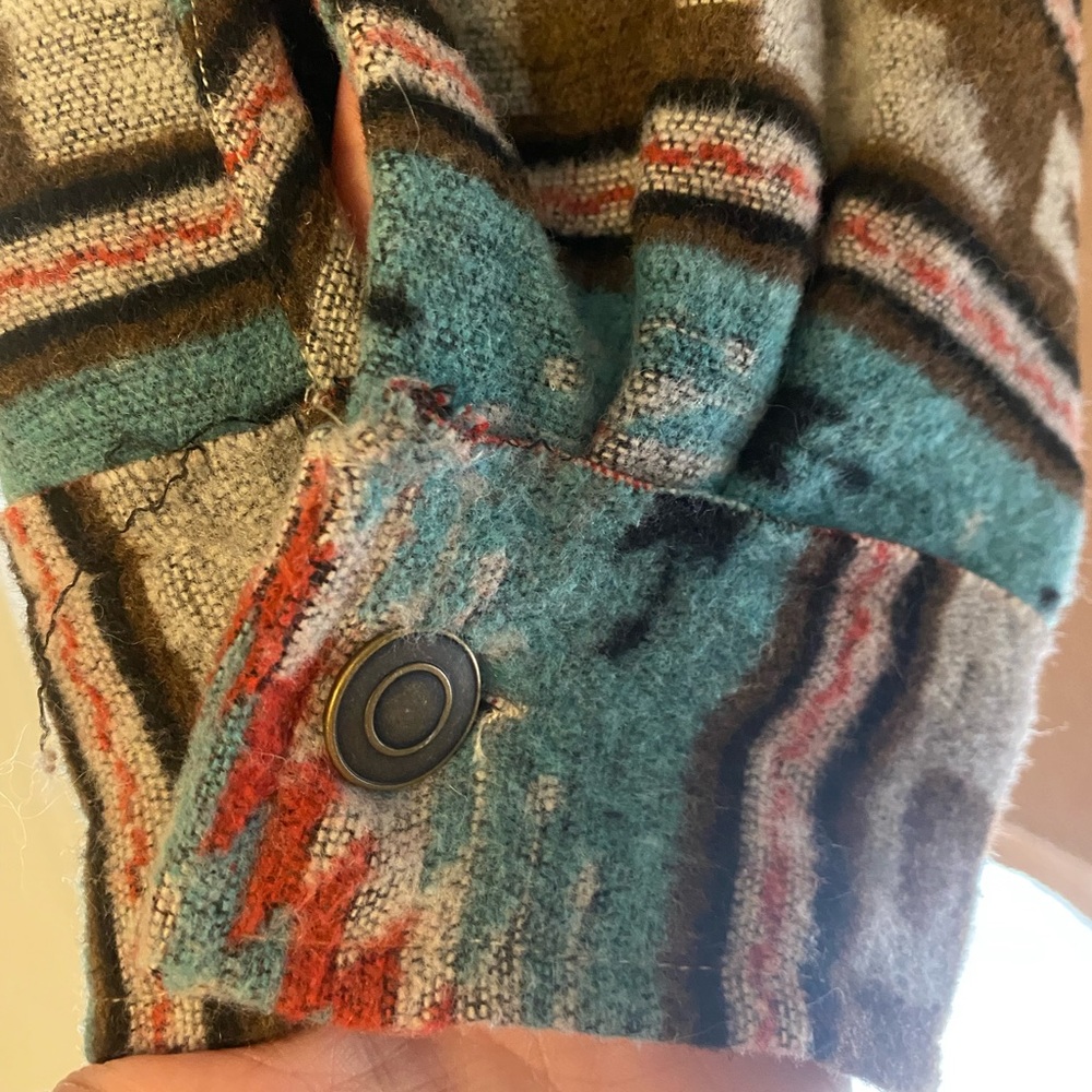 Shacket - Picture 5 of 7